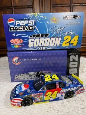 Vintage Jeff Gordon #24 DuPont Pepsi Daytona 2002 Monte Carlo 1:24 Scale Car